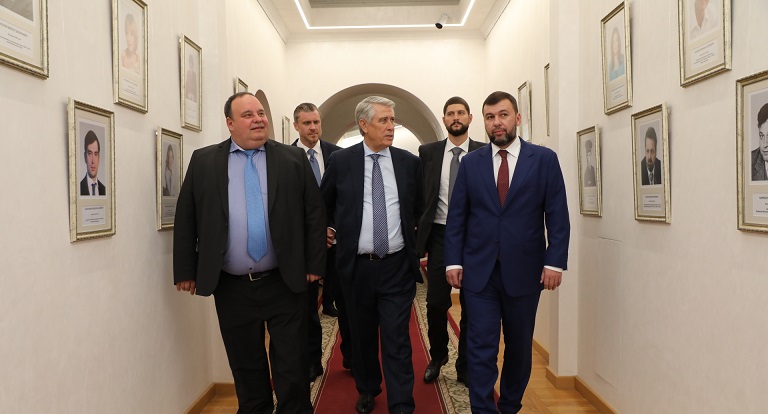 Глава ДНР Денис Пушилин посетил Финансовый университет 