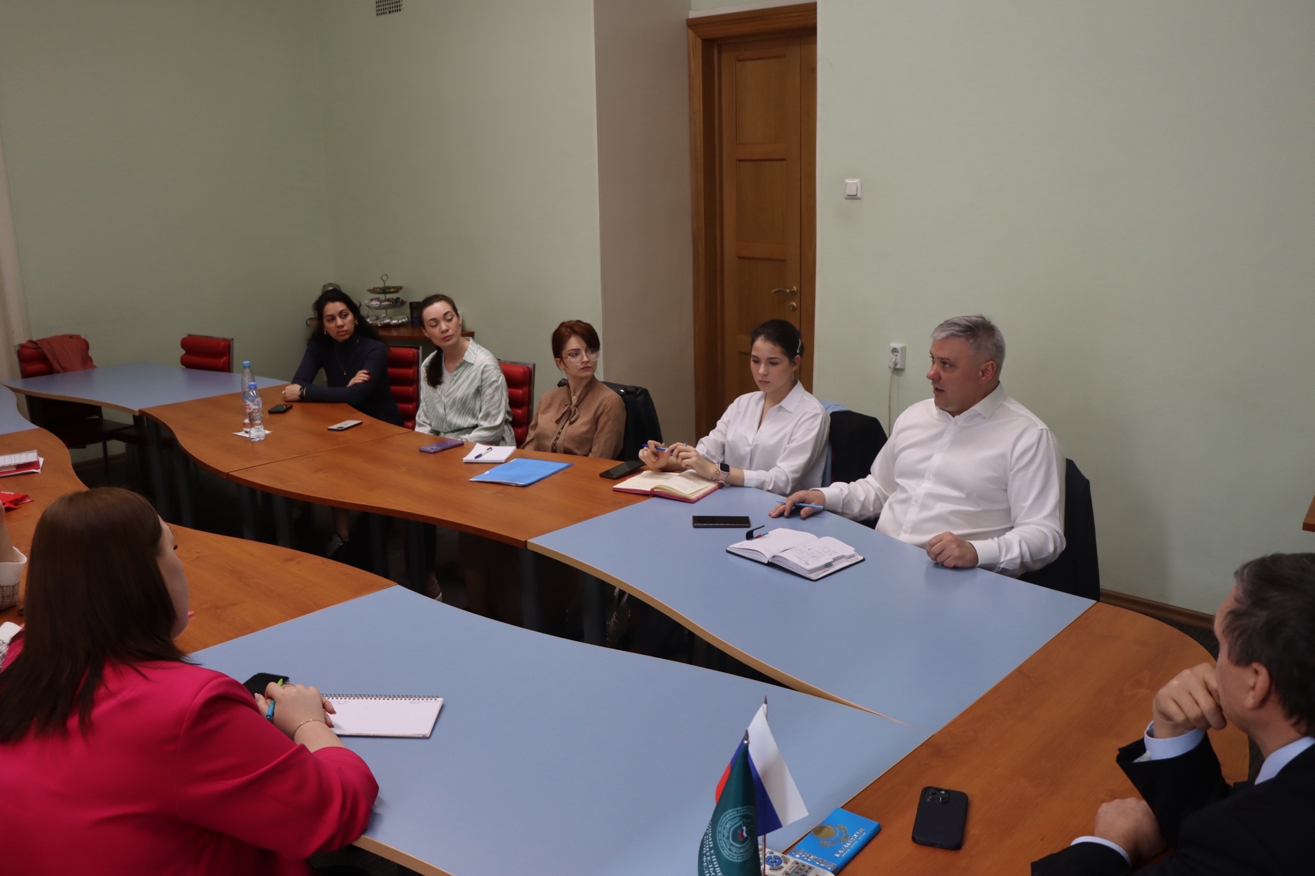 Встреча коллектива Санкт-Петербургского филиала Финуниверситета с представителями Управления Федеральной налоговой службы по Санкт-Петербургу.