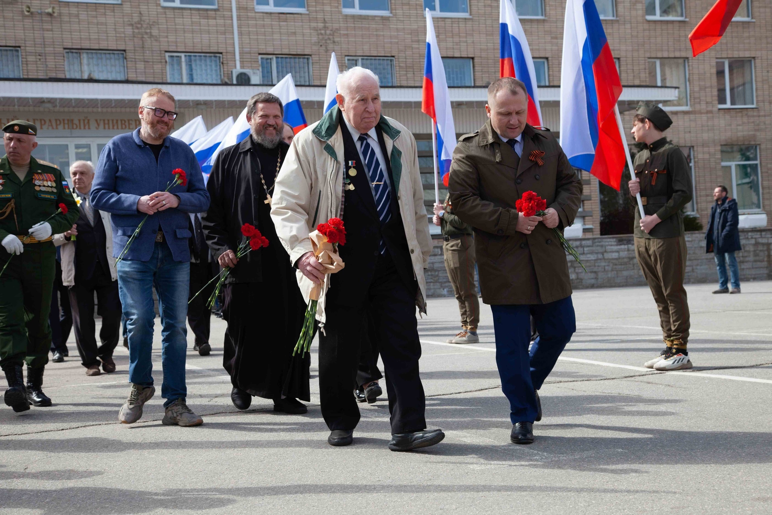 7 мая в преддверии главного праздника страны на территории СПбГАУ развернулось гуляние.