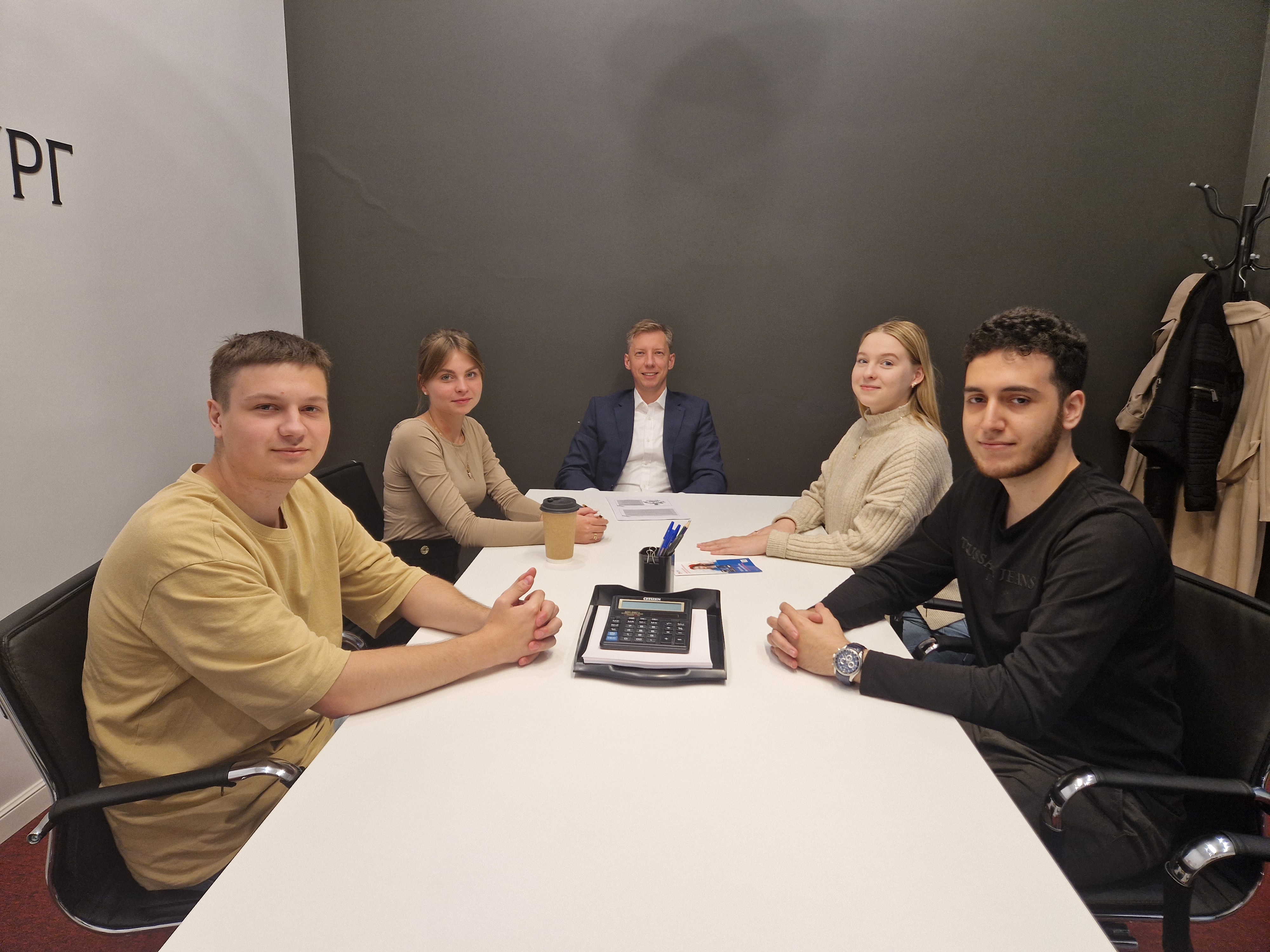 Студенты Факультета МЭО посетили мастер-класс «Международные деловые переговоры» в Банке «Санкт-Петербург»