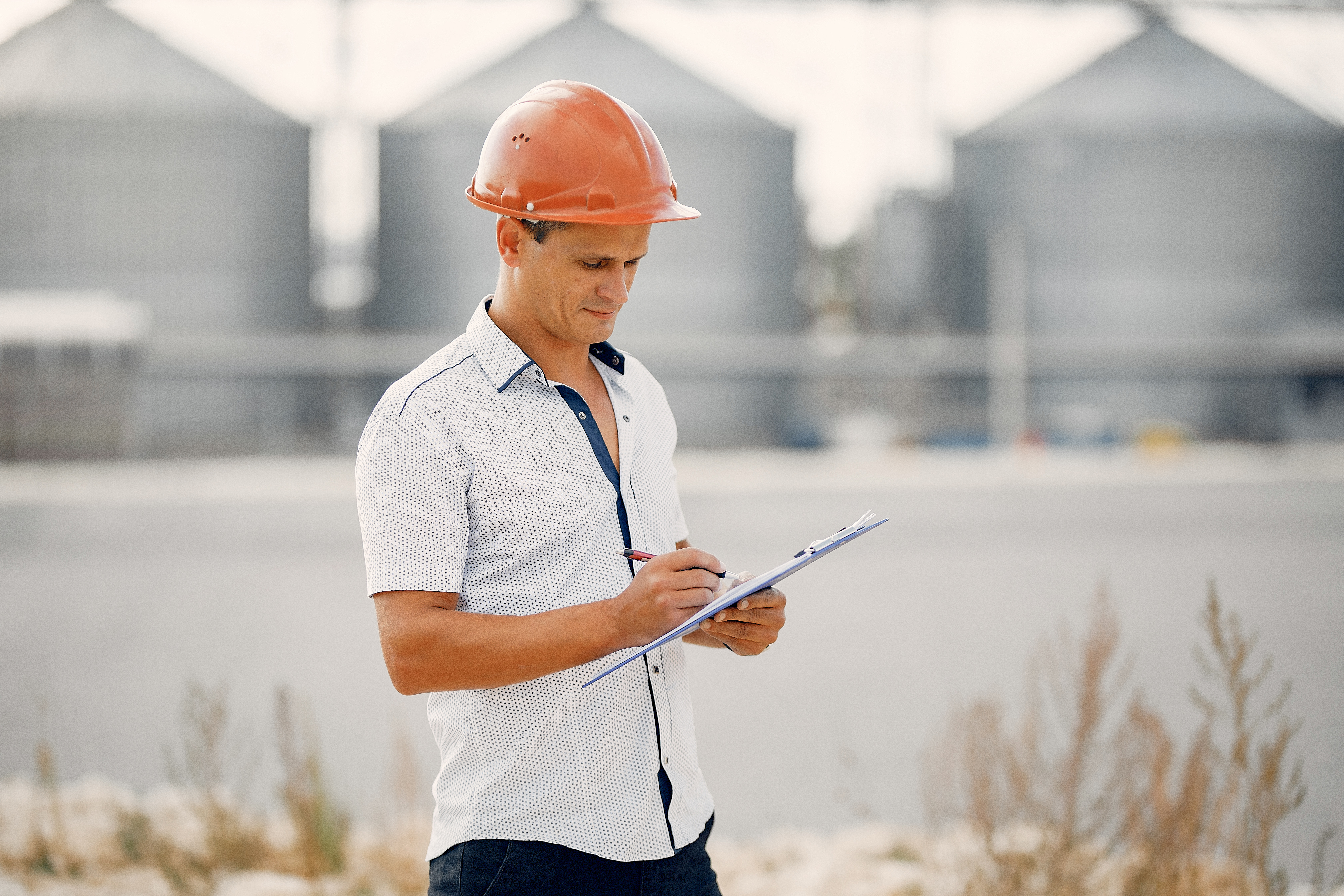 Специалист по экологической безопасности (в промышленности)