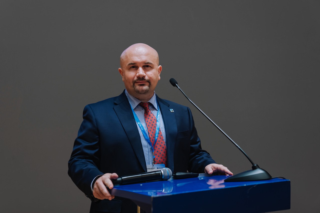 Абросимов Дмитрий Евгеньевич