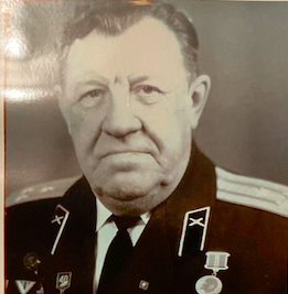 Ларин Александр Яковлевич