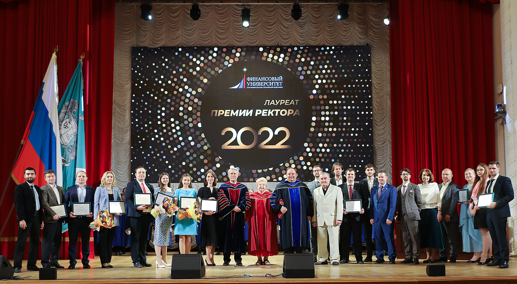 2022