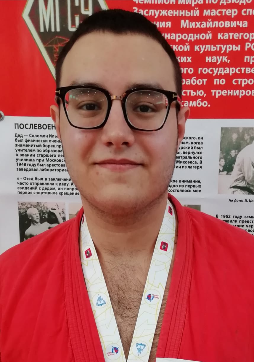 Бубнов Артемий