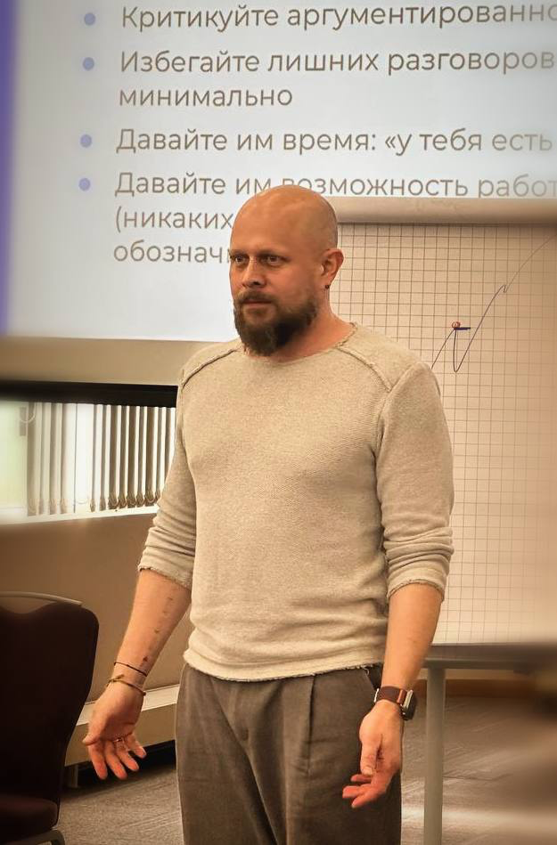 Владимир Маркин