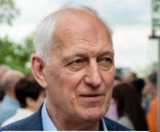 Леонид Попович