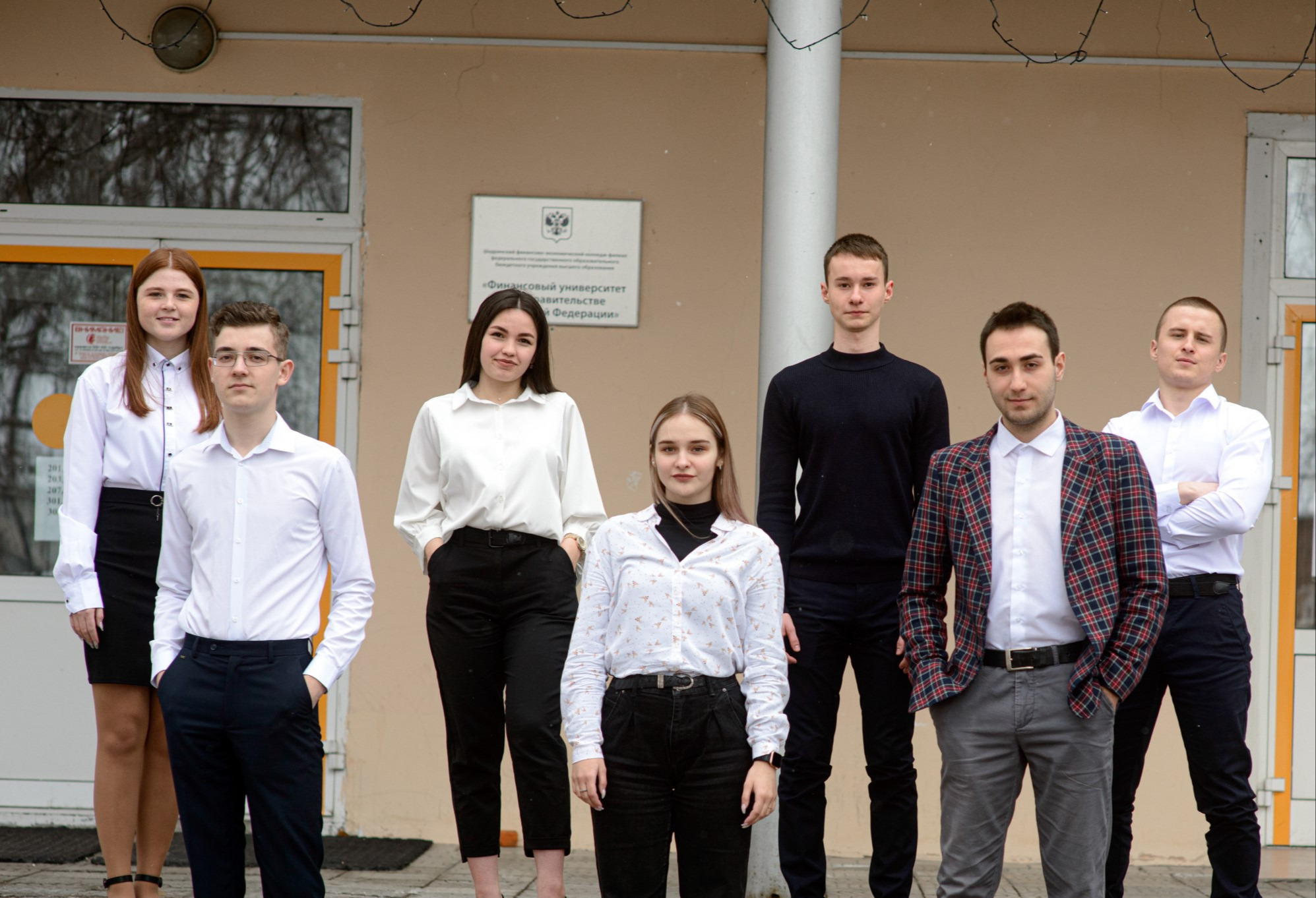 Поступающим