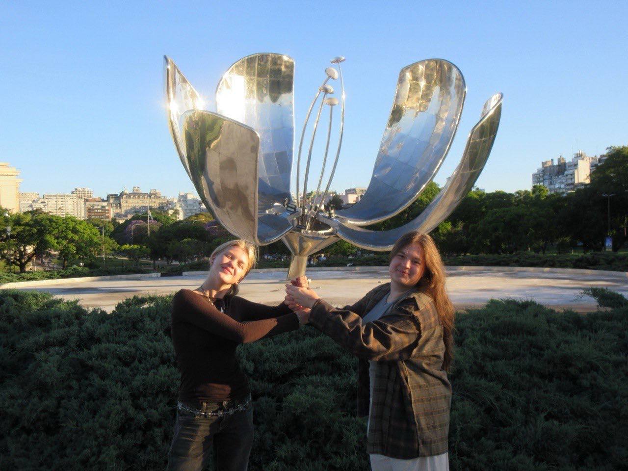 Проект Факультета МЭО "Хроники включенного обучения"  Федеральный университет Минас-Жерайс (Бразилия)