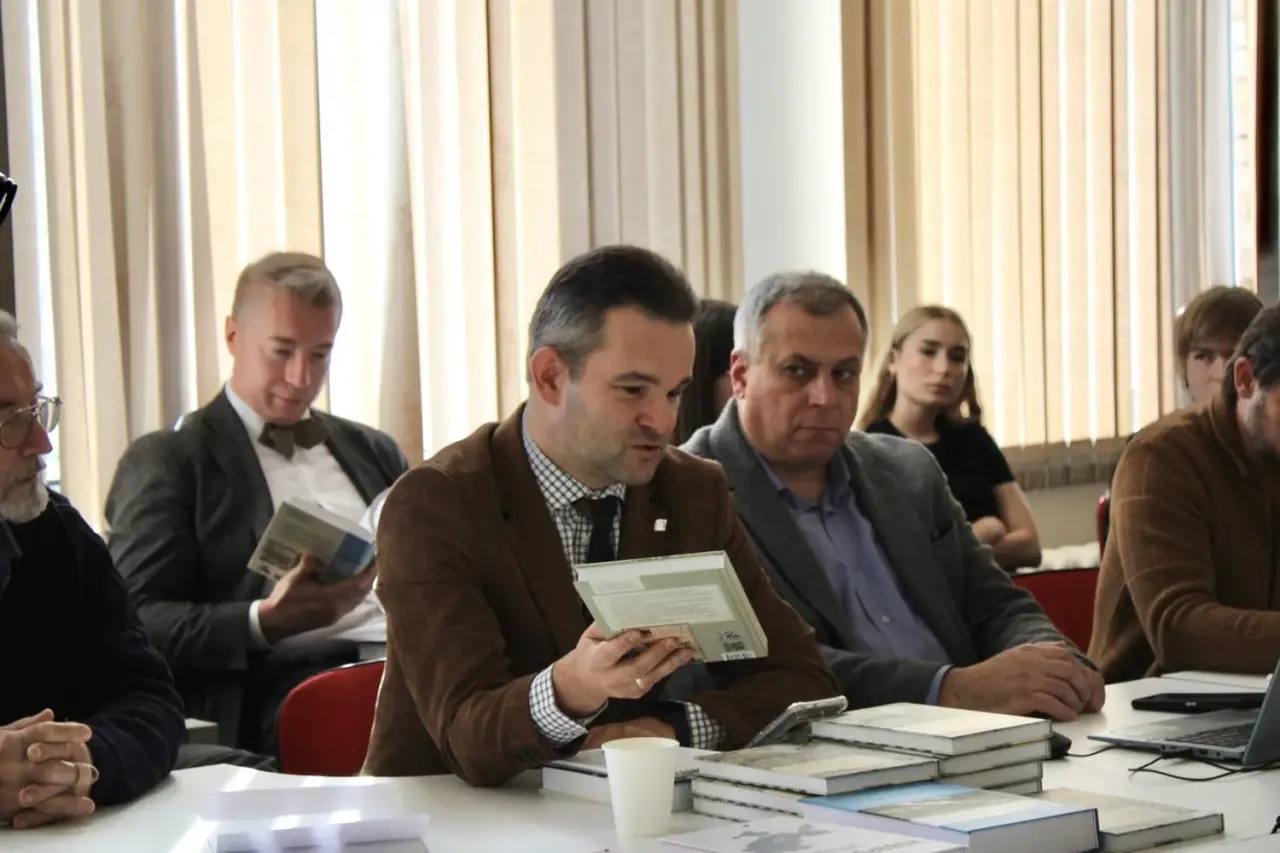 Труды наших преподавателей в ГПИБ!