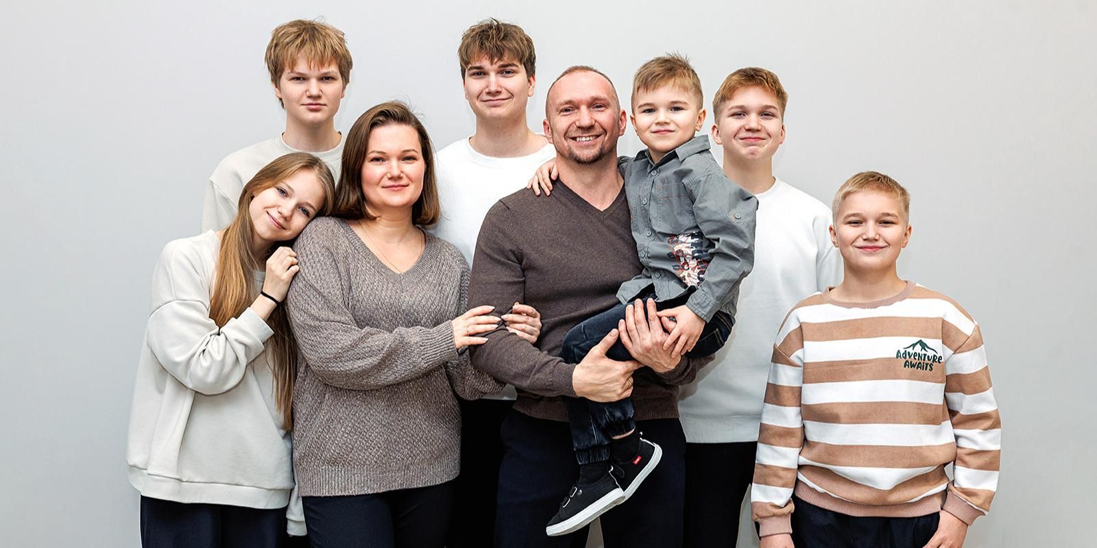 Около миллиона работающих родителей получили новую семейную выплату