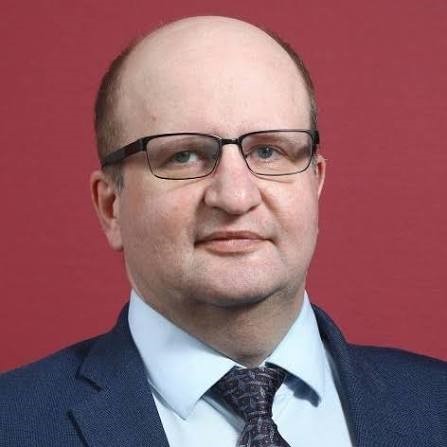Доцент Кафедры политологии В.В. Андрианов объяснил в статье в газете «Ведомости» причины возобновления военного конфликта в Ормузском проливе