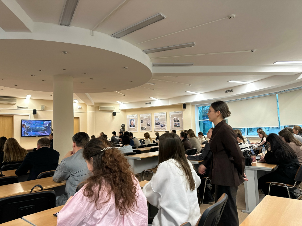 Участие представителей кафедры в международном круглом столе по финтеху