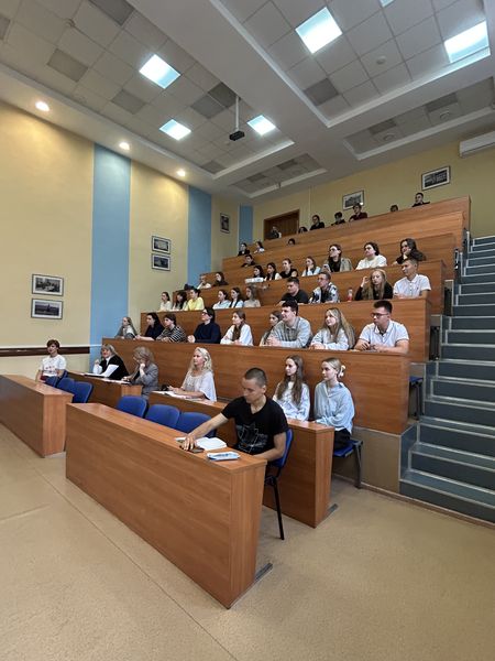Кафедра «Экономика, финансы и управление» провела собрание для выпускников по вопросам подготовки документов к практике
