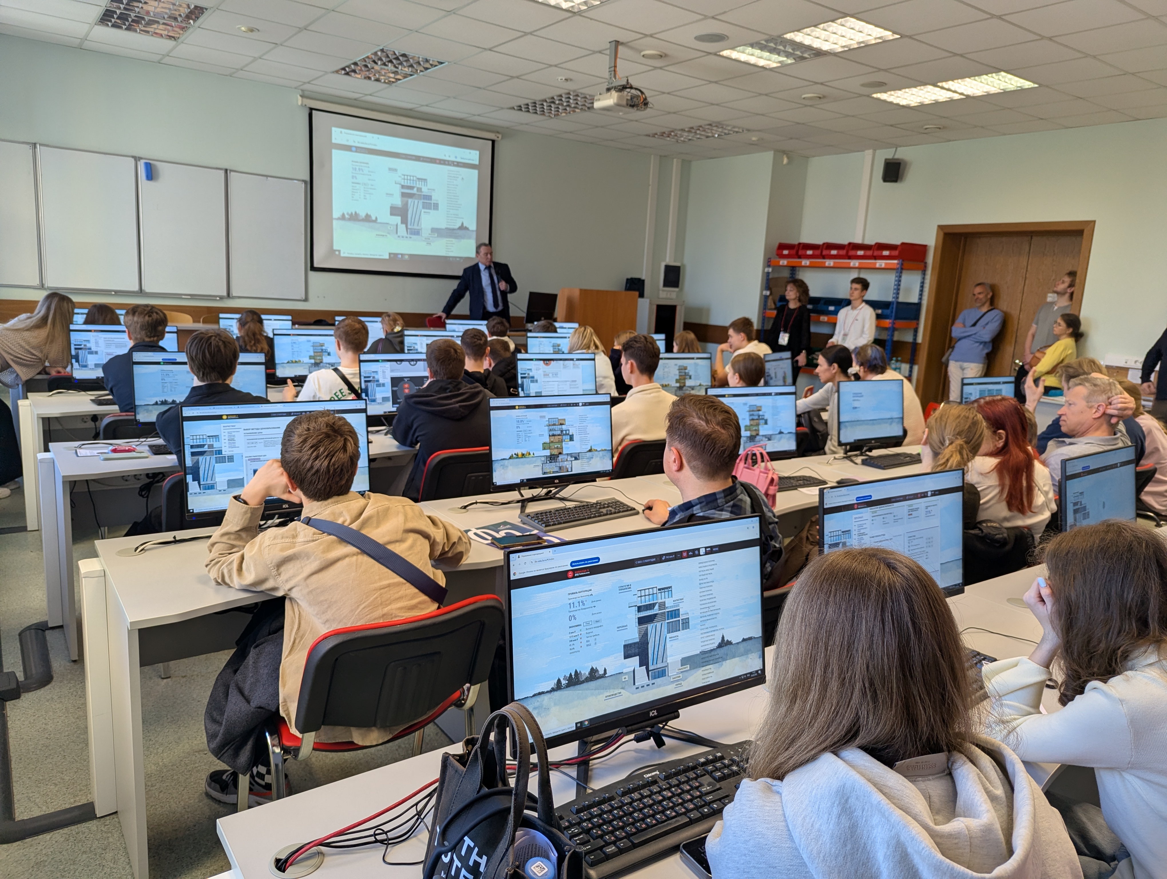 Участие Кафедры КФиКУ в проведении Дня открытых дверей Факультета экономики и бизнеса «Факультетский день»