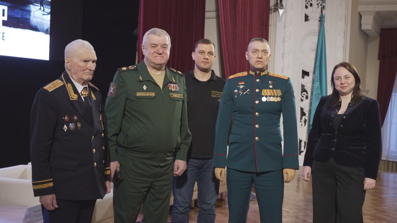 Один в поле не воин: Урок мужества прошел в Финансовом университете