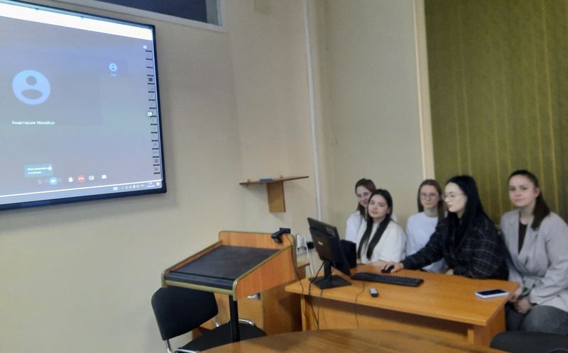 Две Проектные команды Уральского филиала Финуниверситета выступили на региональной сессии федерального проекта «Сообщество молодых архитекторов»