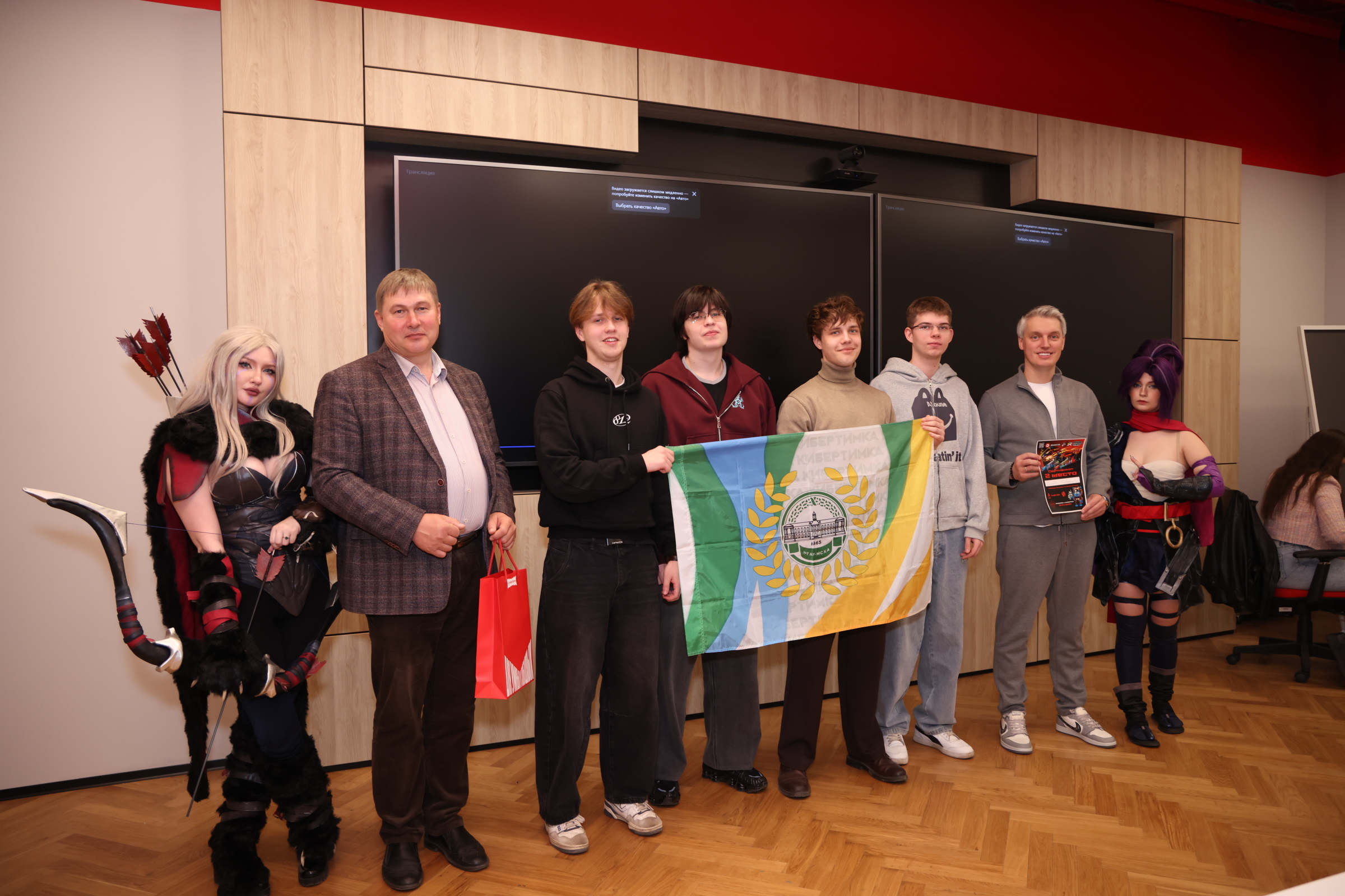 Константин Найт направил 50 000 рублей в призовой фонд киберспортивного турнира «БИззКон&КиберБИ»