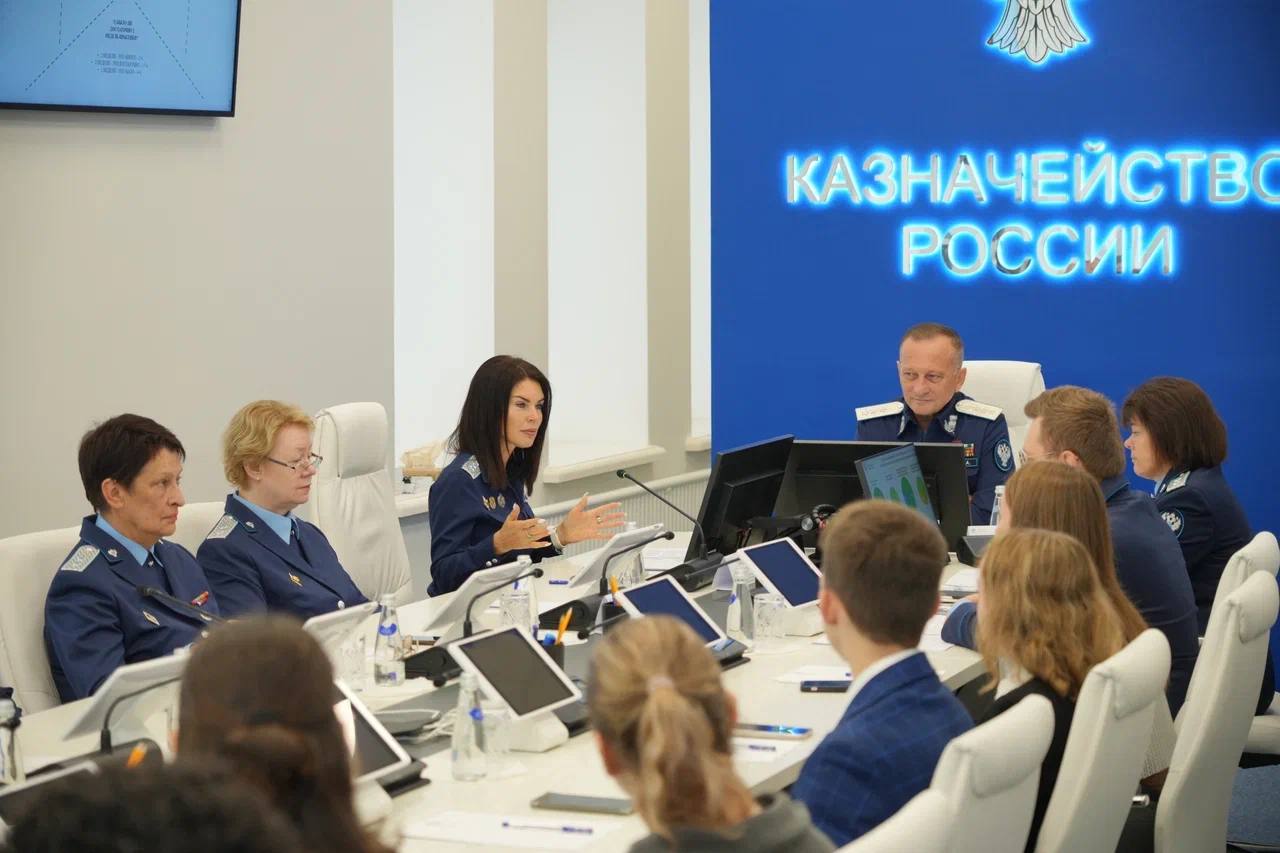Итоговая встреча со студентами Финансового университета