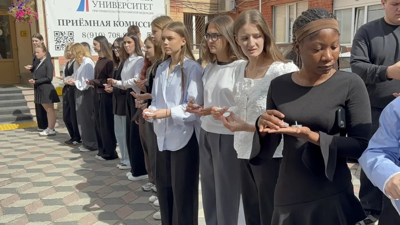В Финансовом университете г. Калуга прошла акция «Свеча памяти»