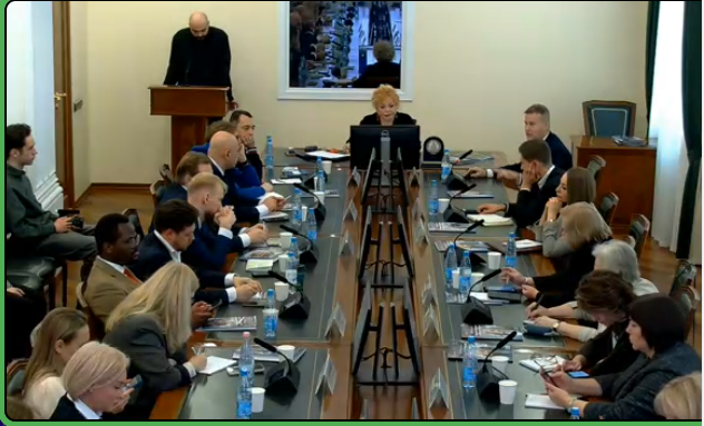 Ассистент кафедры Рафаэл Муленга выступил на конференции "ФОРСАЙТ образования"