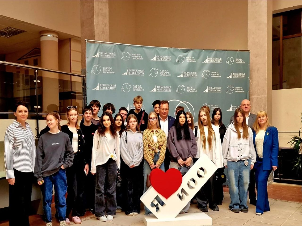 VR-шлемы, видеостудии и большое будущее