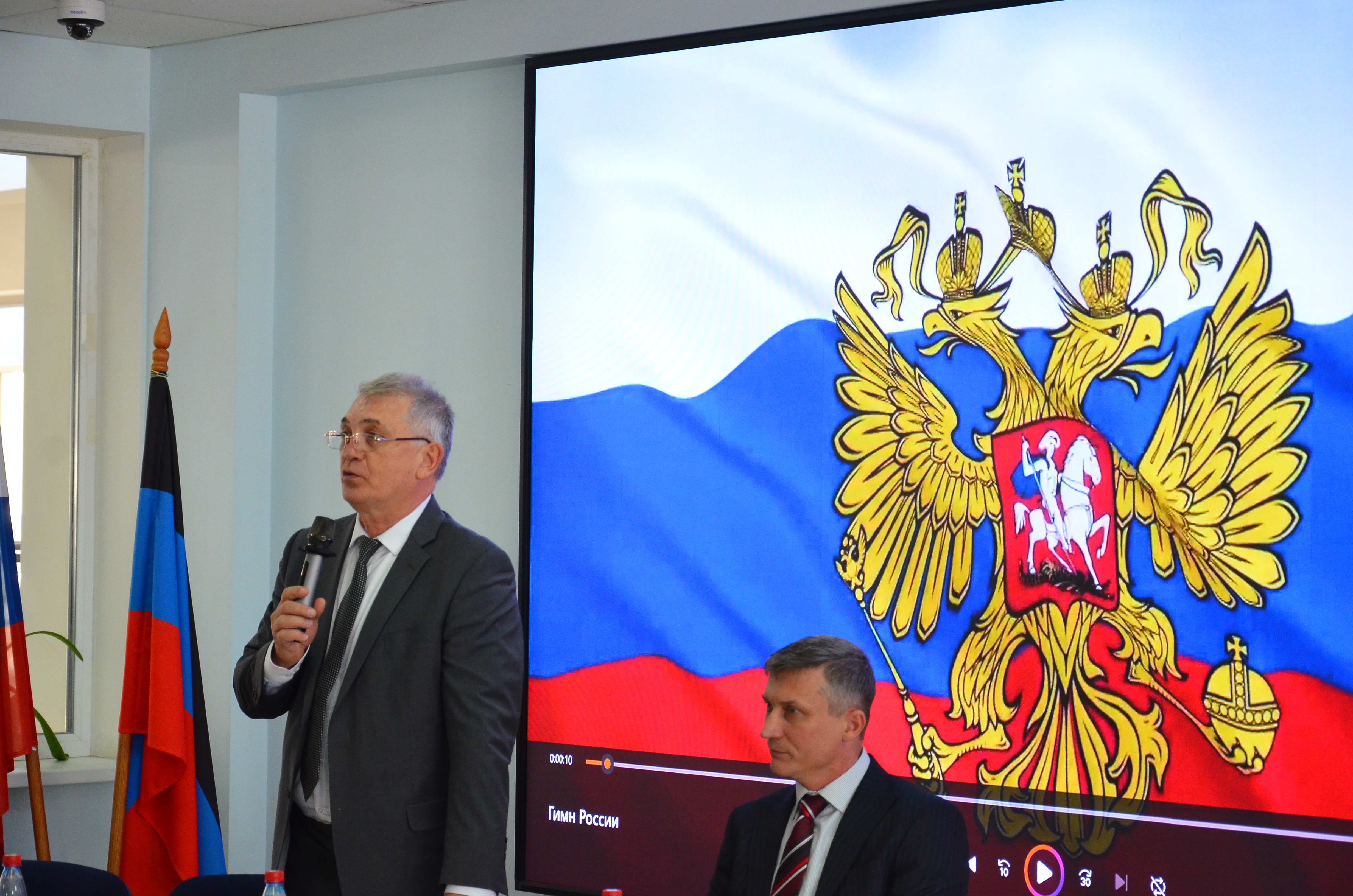 ВШУГМФ проводит очные занятия в Луганске, Донецке и Бердянске