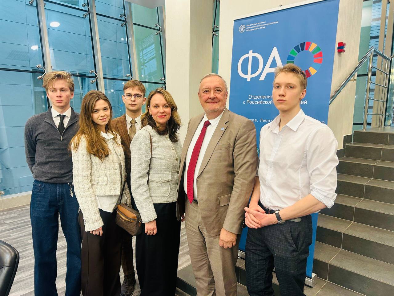 Студенты Факультета МЭО посетили презентацию флагманских докладов ФАО 2025 г.