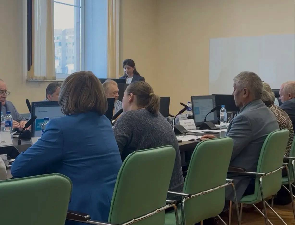 Поздравляем с защитой кандидатской диссертации!