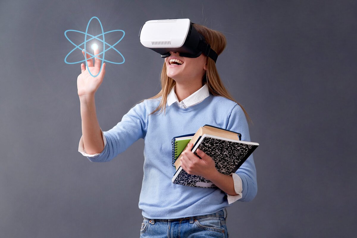 Финансовый рынок в VR: студенты Пензенского филиала Финуниверситета учатся управлять портфелем без риска