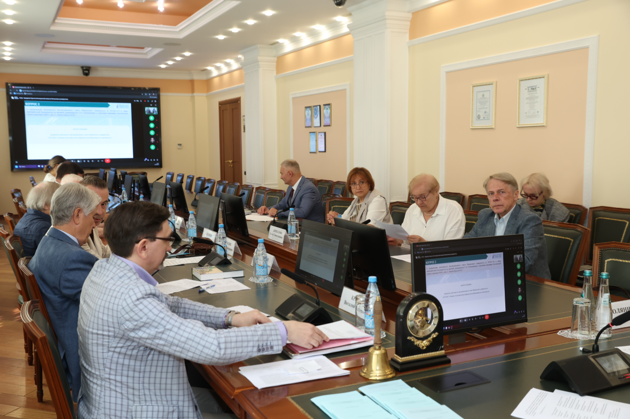 В Финансовом университете впервые подготовлен доктор технических наук