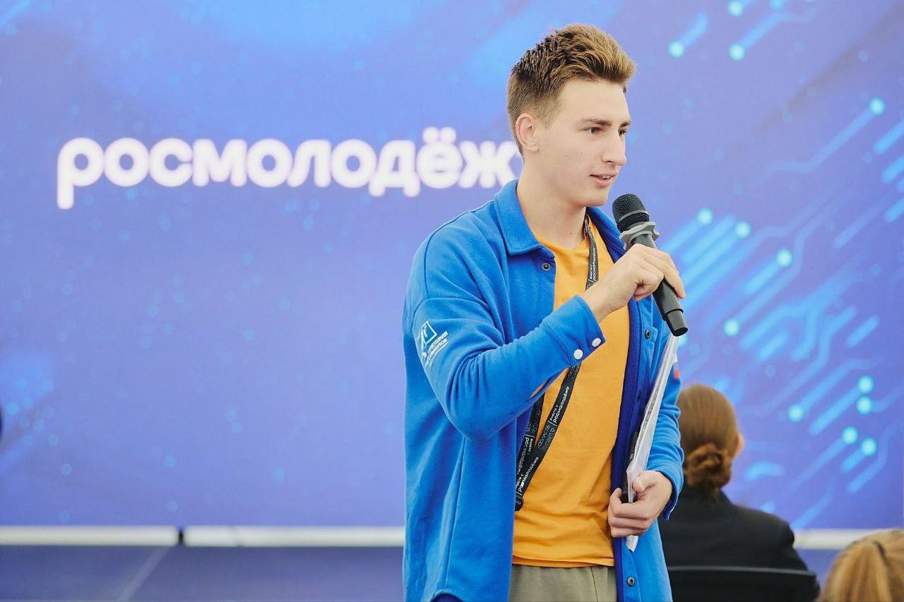 Студенты профиля "Бизнес и финансы социальной сферы" выиграли грант на развитие стартапа "ОСпорт"