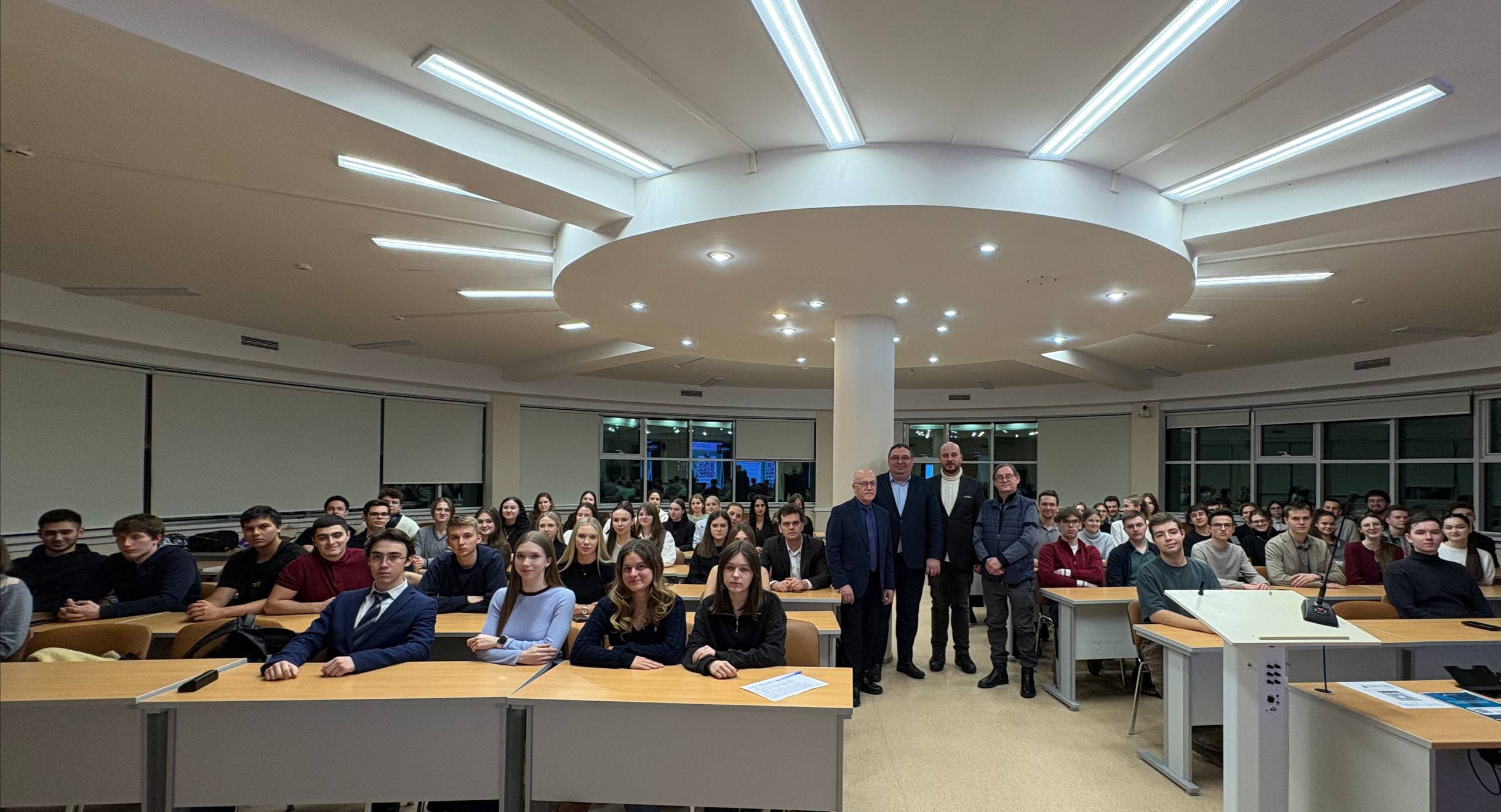 Заседание Научного студенческого дискуссионного Клуба историко-экономических исследований 18 февраля 2026 года