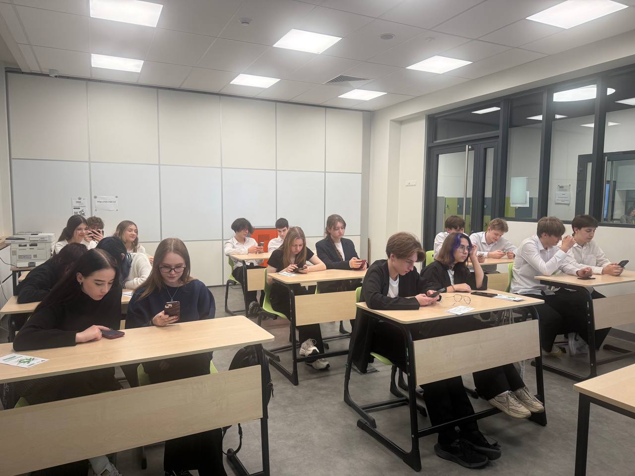  Старший преподаватель Факультета «Высшая школа управления» провела для школьников мастер-класс «Инвестиции: просто о сложном»