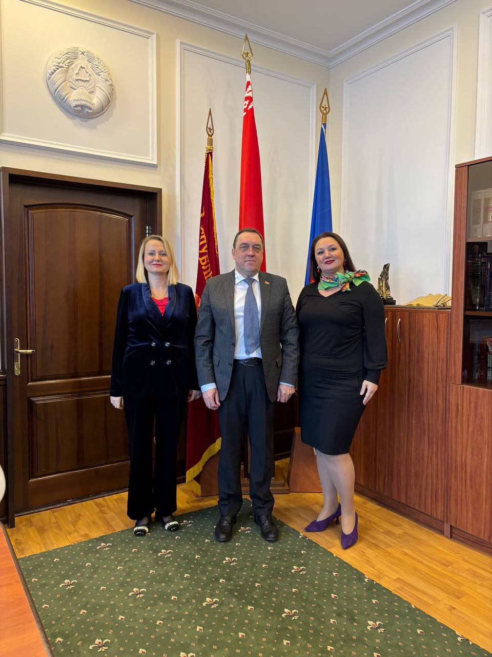 Встреча доцента Жильцовой О.Н. и профессора Капустиной Н.В. с ректором БГЭУ, д.ю.н., профессором Егоровым А.В.