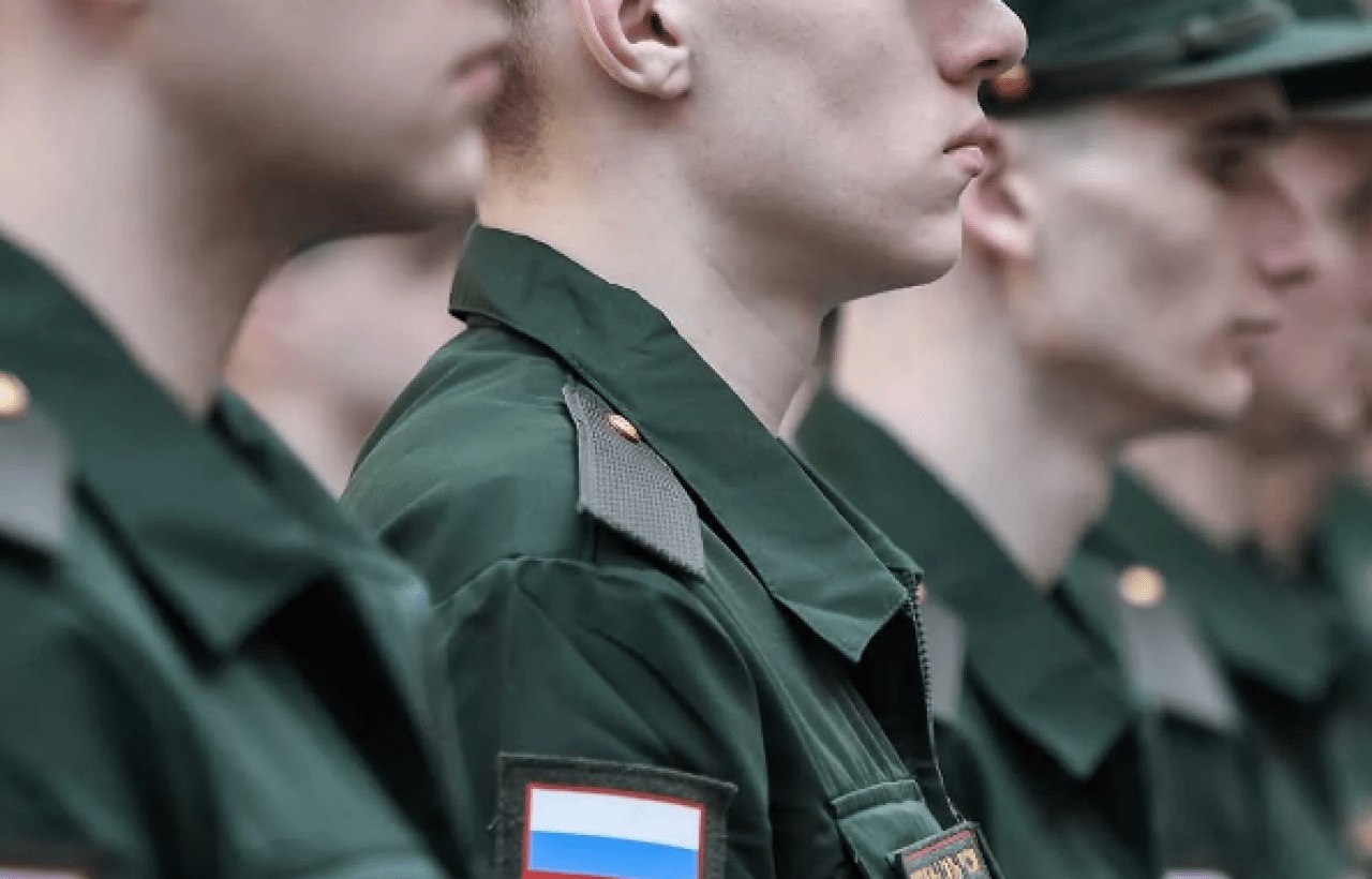 Ветераны СВО, прошедшие бесплатно обучение в ВШУГиМФ, получили дипломы о профессиональной переподготовке