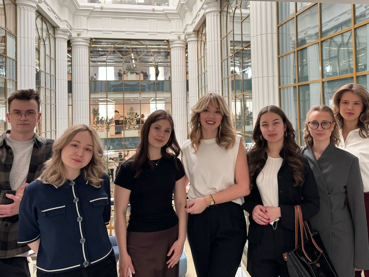 Студенты факультета «Высшая школа управления» посетили экскурсию в ДОМ.РФ