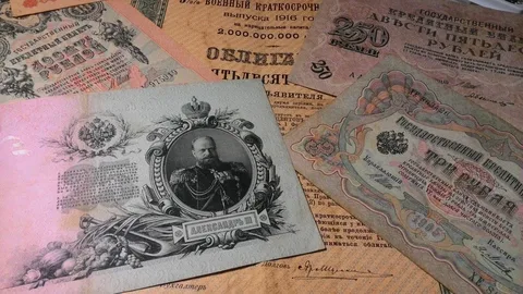 «Занимательная бонистика»: новая книга директора музея о тайнах бумажных денег