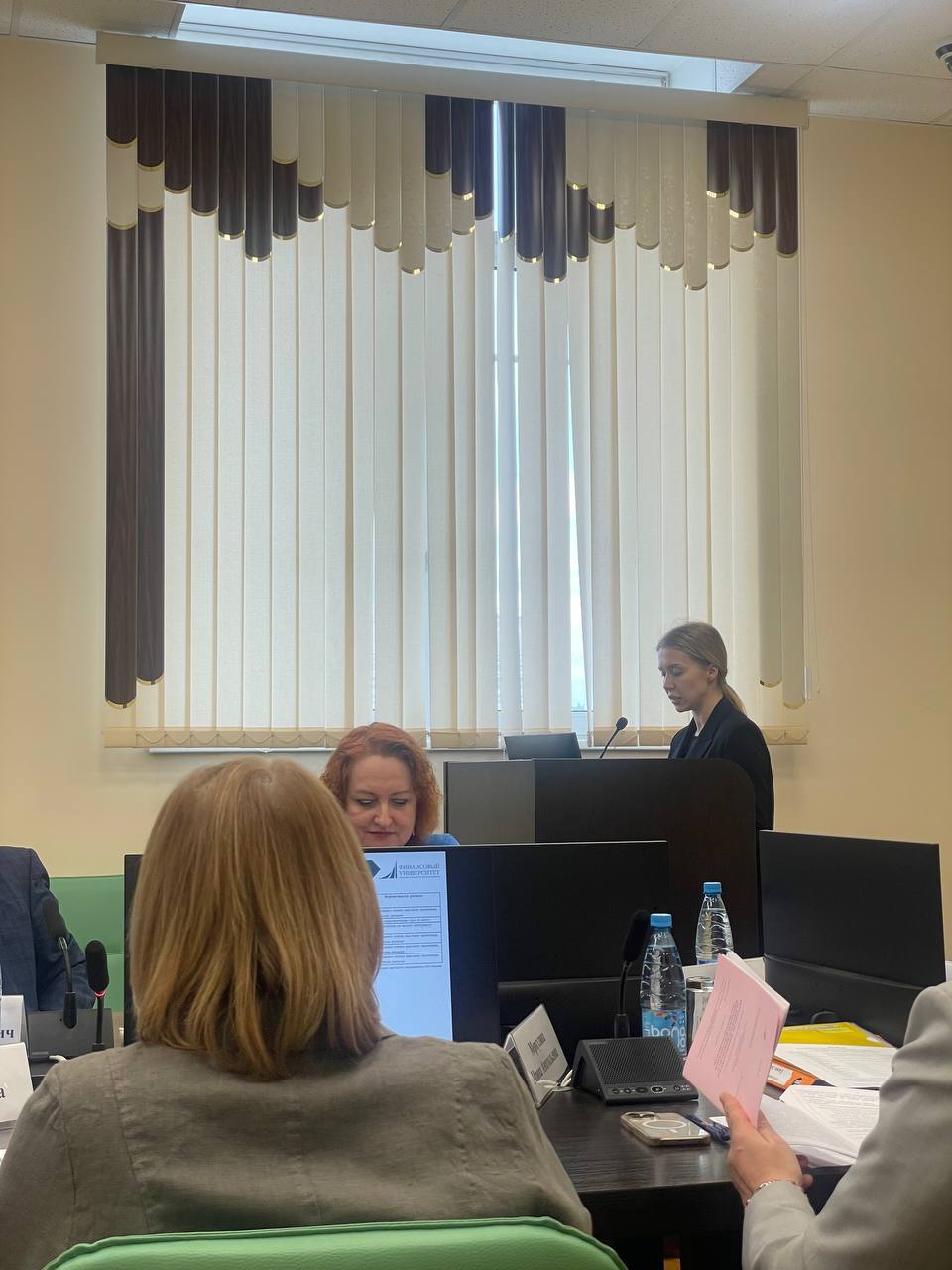 Старший преподаватель Кафедры бизнес-информатики Ежова Лилия Альбертовна успешно защитила кандидатскую диссертацию