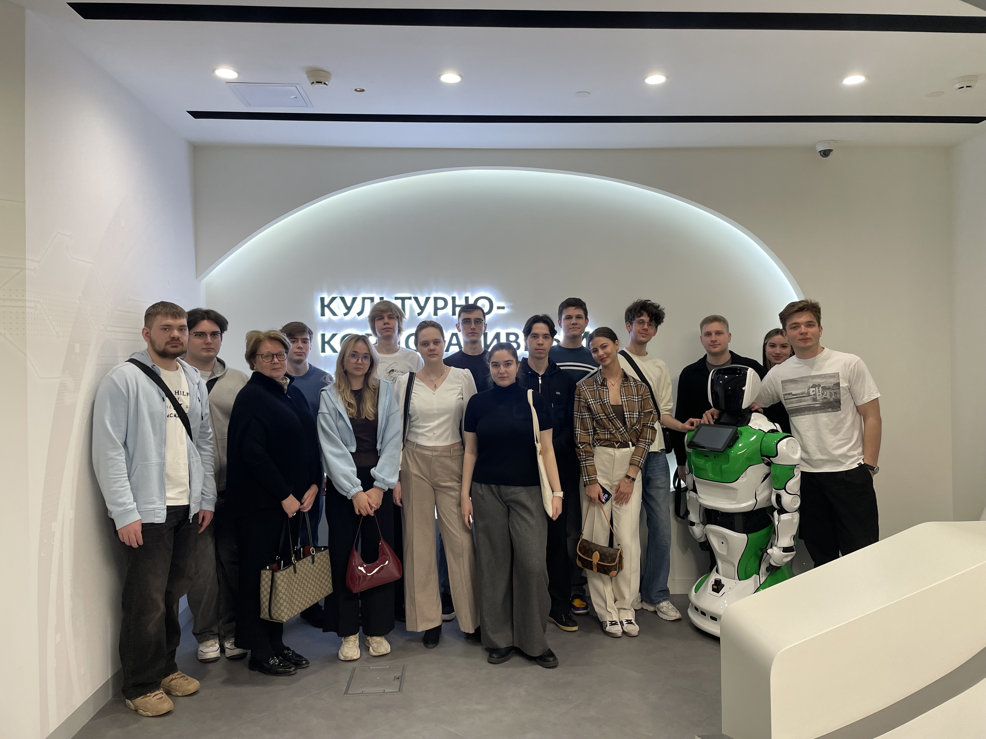 Какой он, умный офис Сбера?