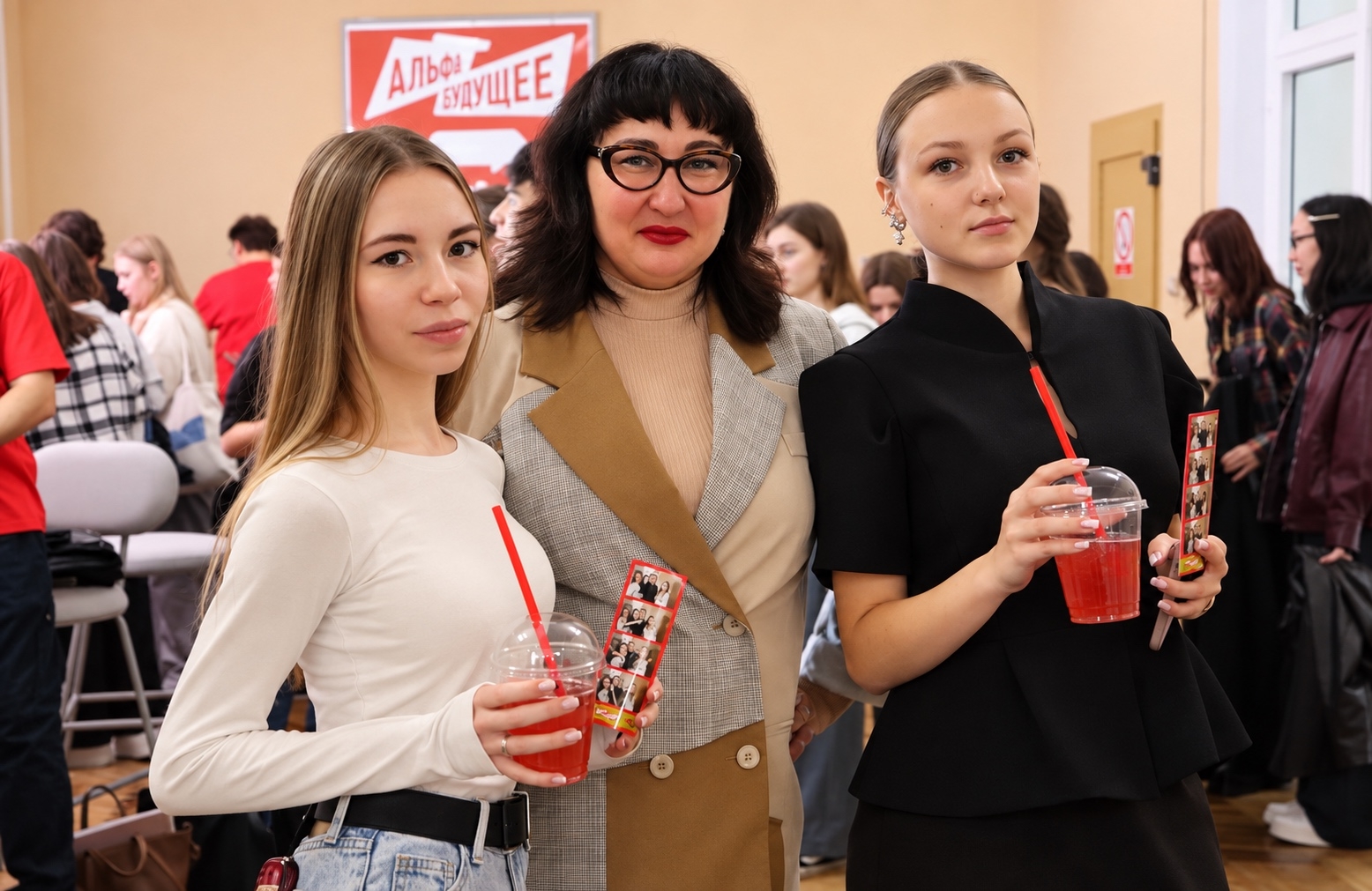 Альфа‑Пятница: прокачали карьерные треки и забрали свой стиль!