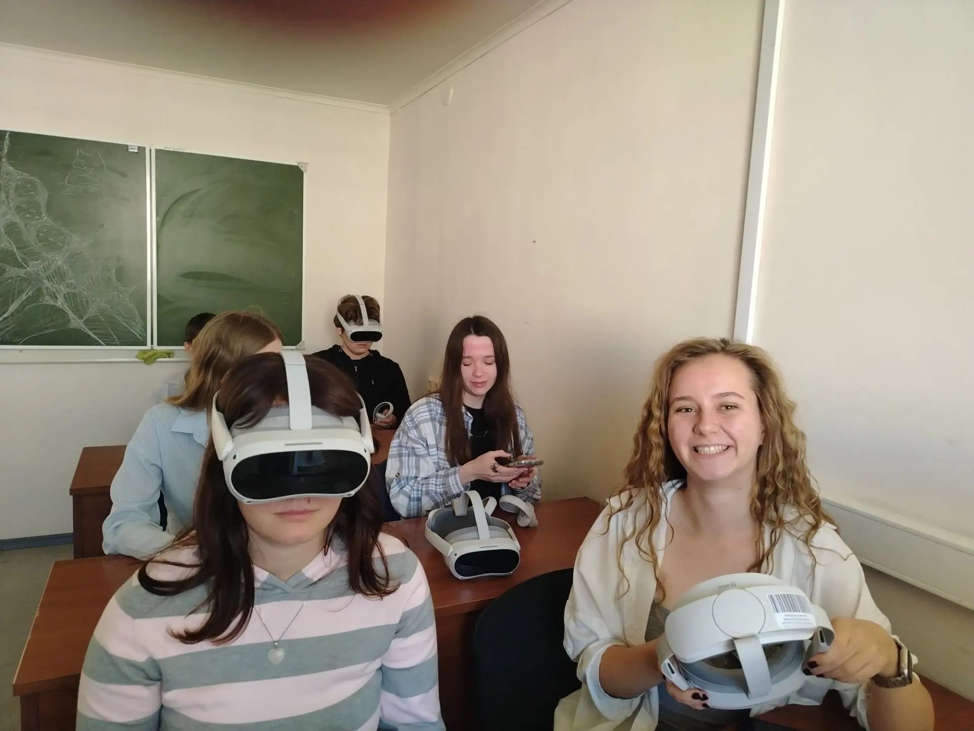 VR-технологии в образовании: новый уровень подготовки специалистов по рекламе и связям с общественностью