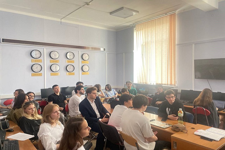Первое заседание круглого стола научно-дискуссионной платформы «Слово» для студентов