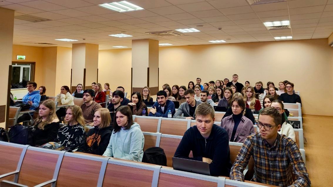 GEN AI и бизнес-аналитик: партнеры или конкуренты?