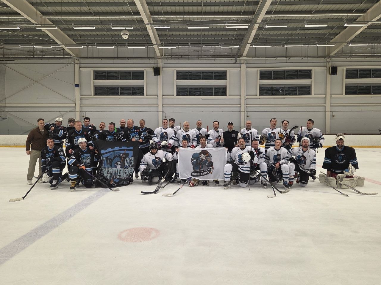 Товарищеский матч между хоккейными командами «Финист» и «Бастион»