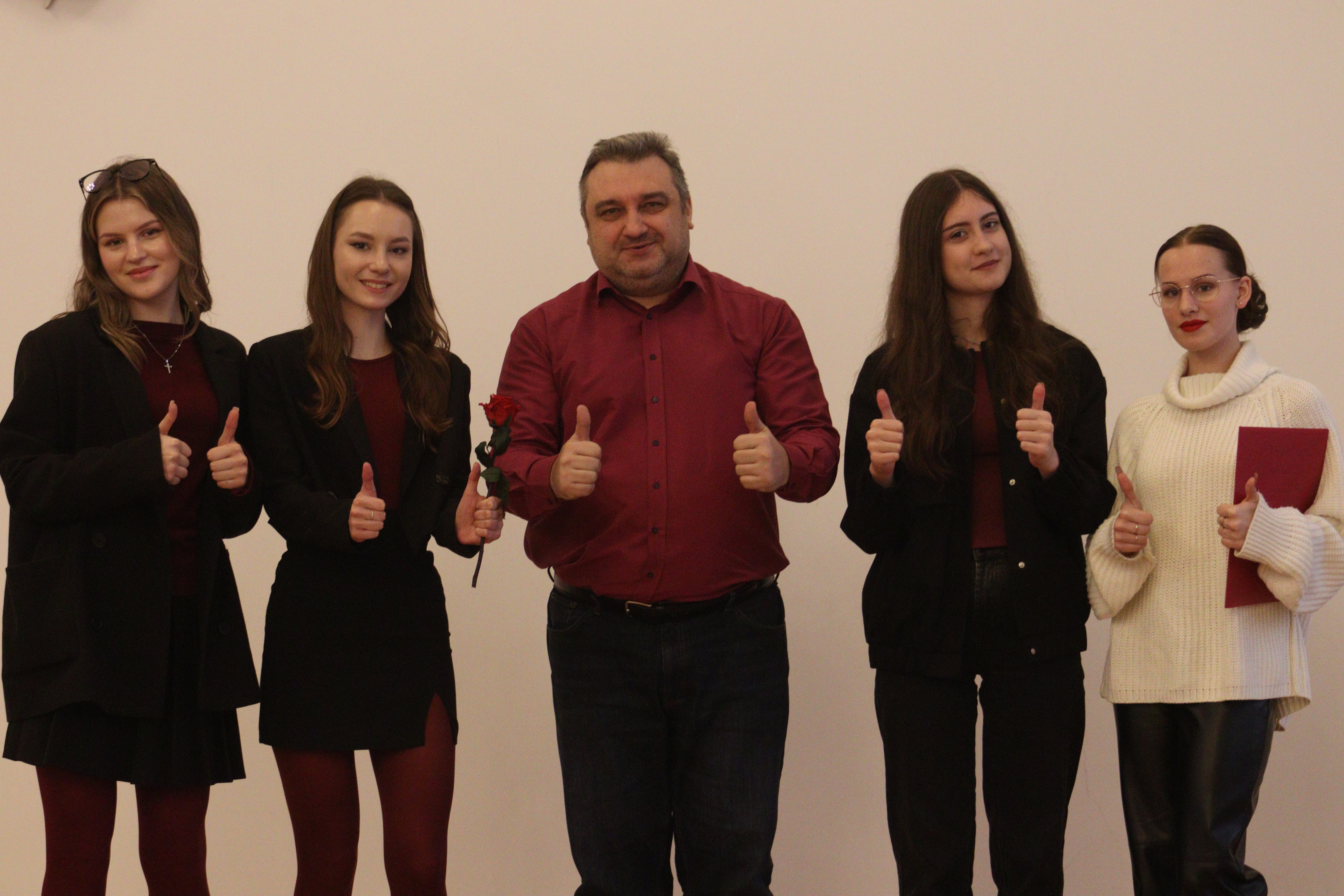 Команда студентов Кафедры маркетинга заняла 2 место в межвузовском конкурсе «Креативный маркетинг»