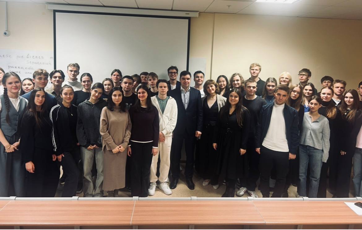 Открытая лекция Анны Беликовой на Факультете МЭО