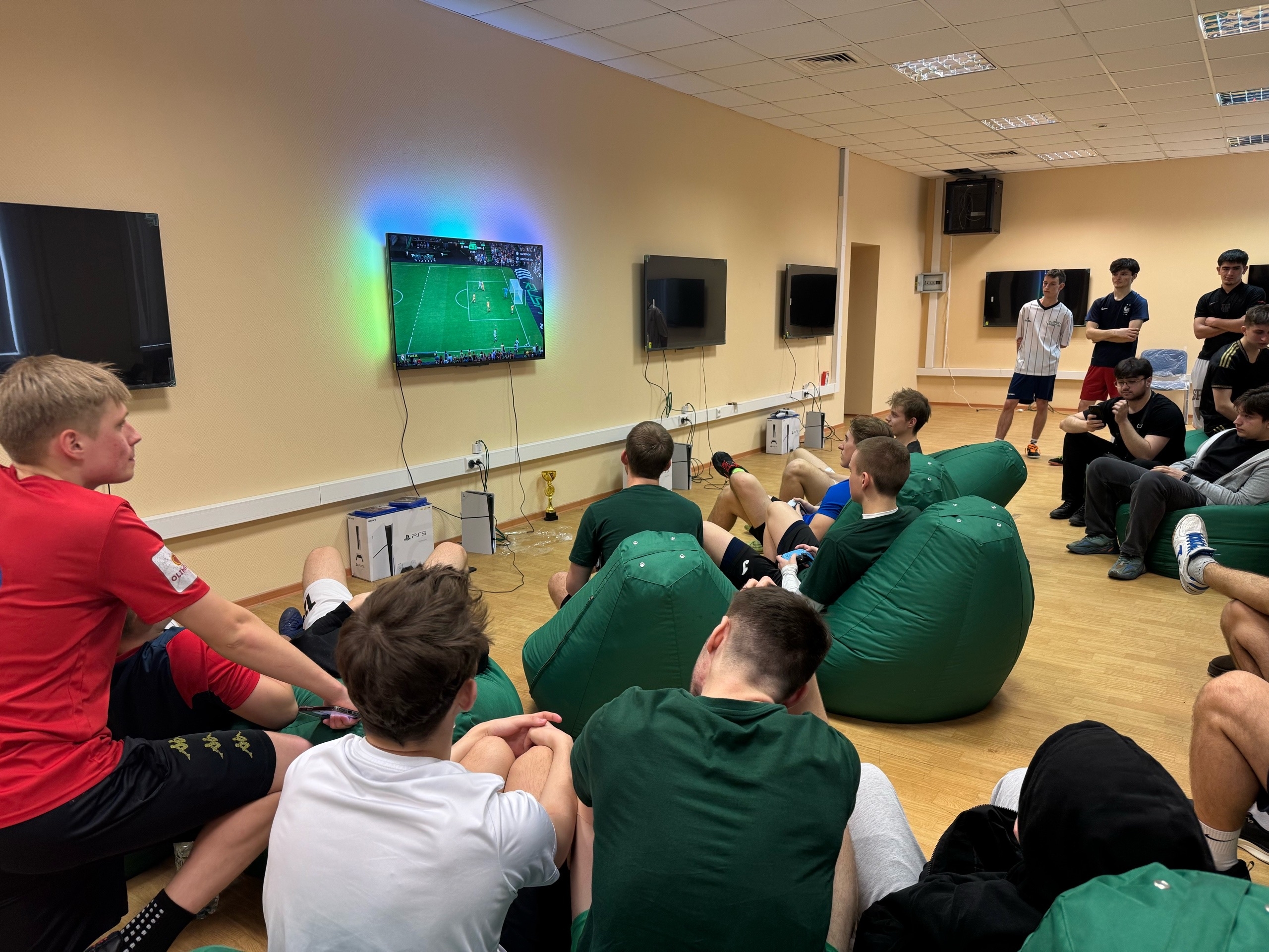 Итоговые результаты Первенства Финансового университета по фиджитал-футболу