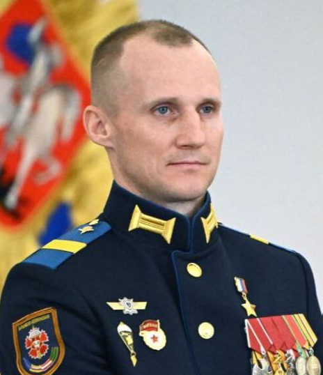 Герой России Максим Девятов стал студентом Института открытого образования Финуниверситета