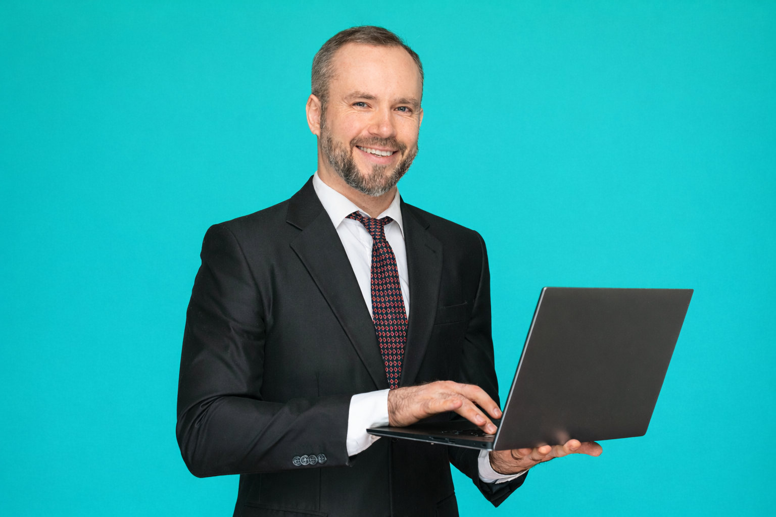 Война интеллекта с инерцией: как ИИ в 2025 году побеждал в логике, но проигрывал в бизнесе